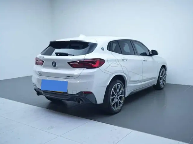 BMW X2 — Фото автомобиля 4