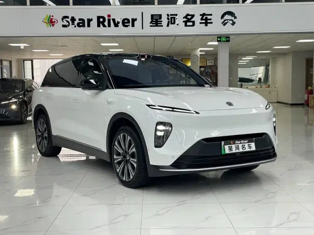 Nio ES8 — Фото автомобиля 3