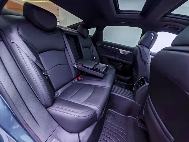 Cadillac CT6 — Фото автомобиля 17