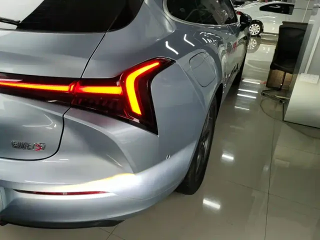 Hozon Nezha S Shooting Brake — Фото автомобиля 23