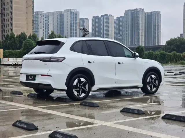 Geely Galaxy E5 — Фото автомобиля 7