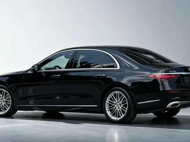 Mercedes-Benz S-Class — Фото автомобиля 4