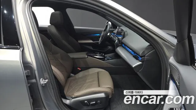 BMW 5-Series 5 серия (G60) 523d M Sport — Фото автомобиля 12