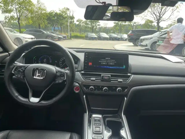 Honda Accord — Фото автомобиля 7