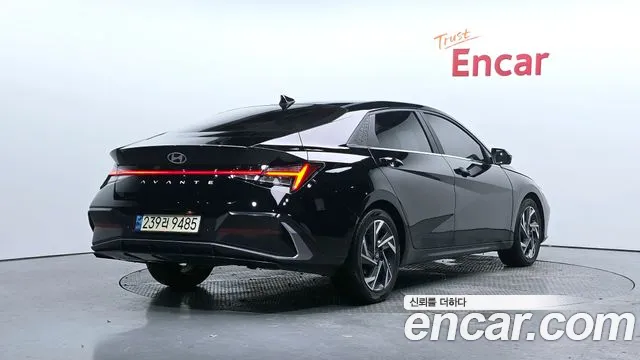 Hyundai Avante — Фото автомобиля 2