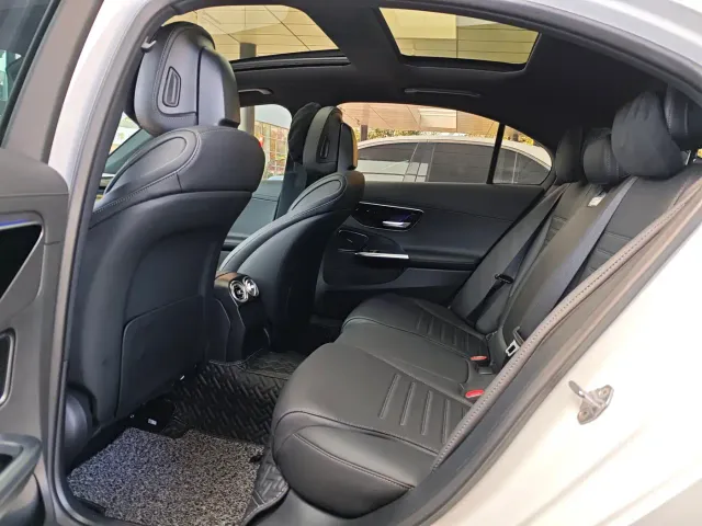 Mercedes-Benz C-Class — Фото автомобиля 8