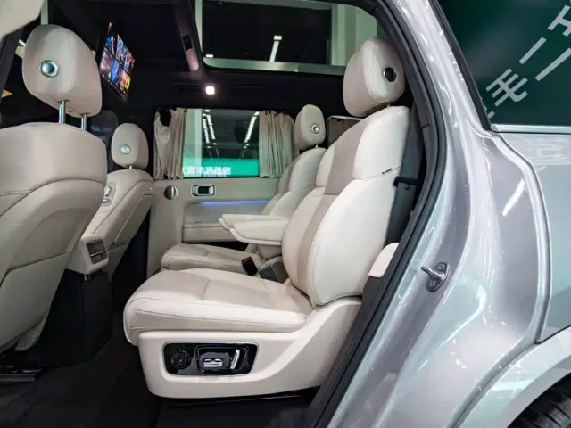Li Auto L9 — Фото автомобиля 9
