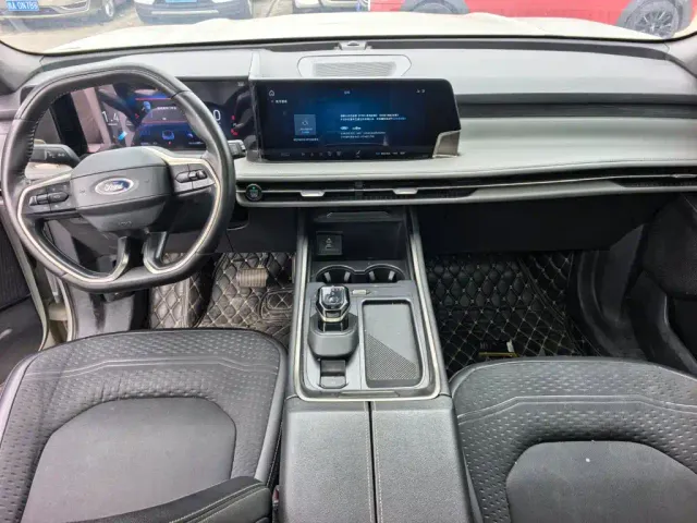 Ford Edge — Фото автомобиля 10