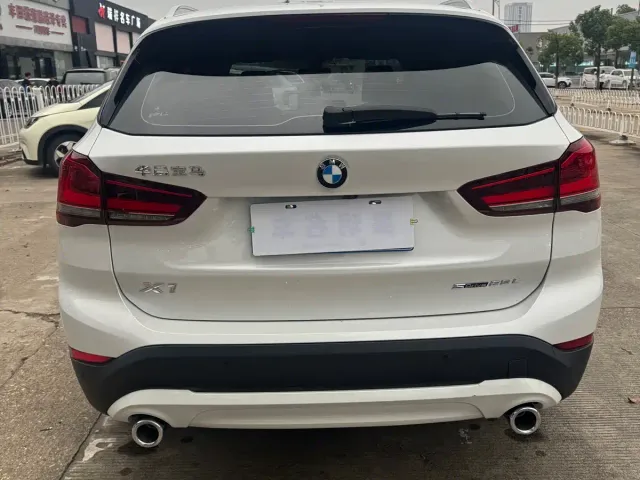 BMW X1 — Фото автомобиля 9