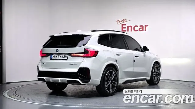 BMW X1 U11 — Фото автомобиля 2