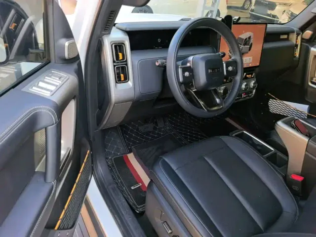 iCAR V23 — Фото автомобиля 15