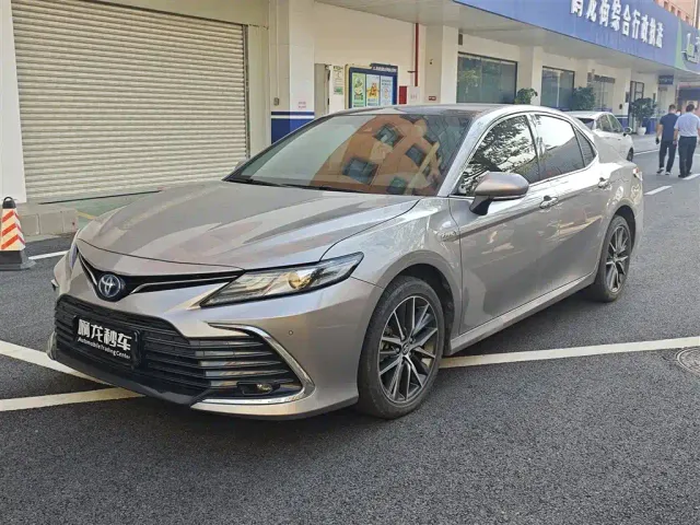 Фотография автомобиля — Toyota Camry