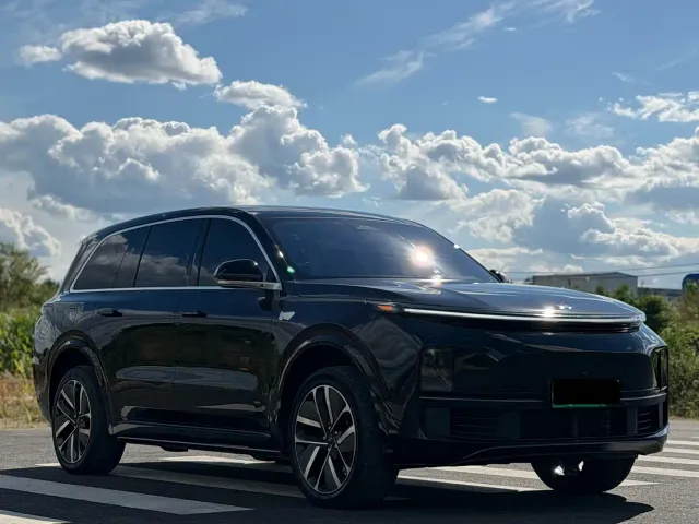 Li Auto L9 — Фото автомобиля 3