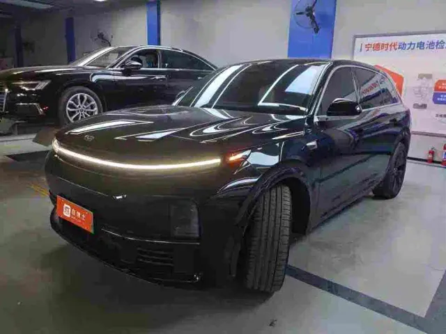 Li Auto L7 — Фото автомобиля 2