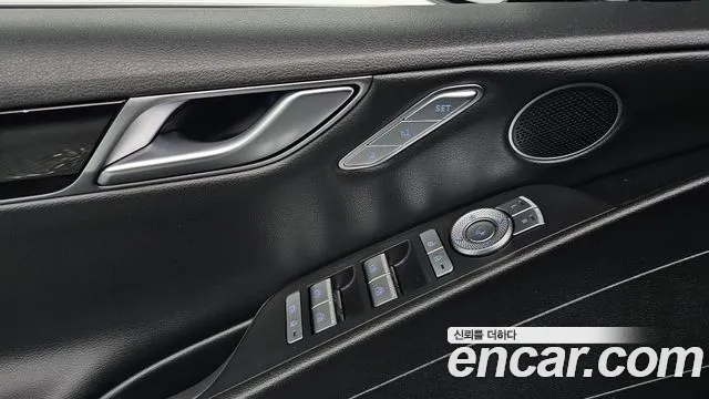 Genesis G80 Бензин 2.5 турбо AWD — Фото автомобиля 24