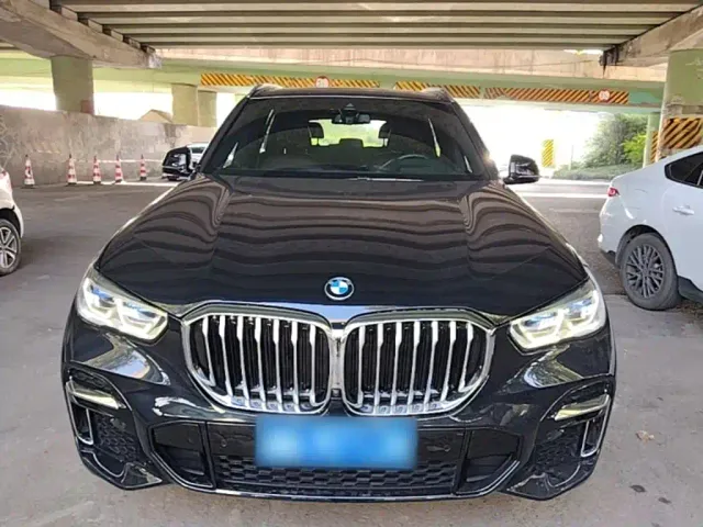 BMW X5 — Фото автомобиля 2