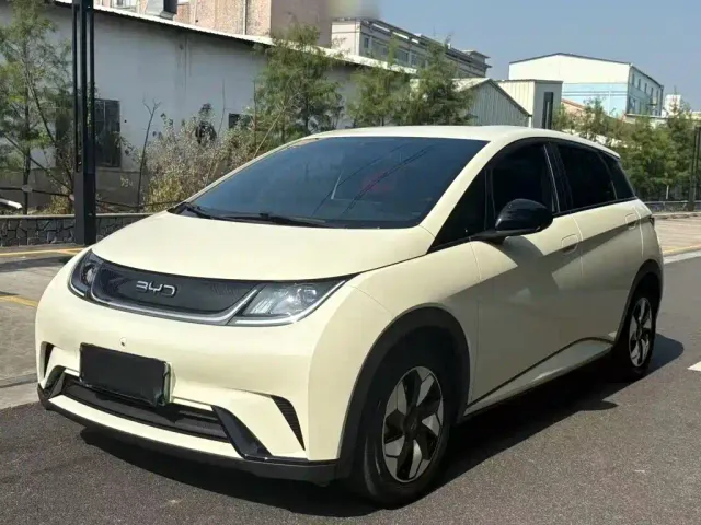Фотография автомобиля — BYD Dolphin