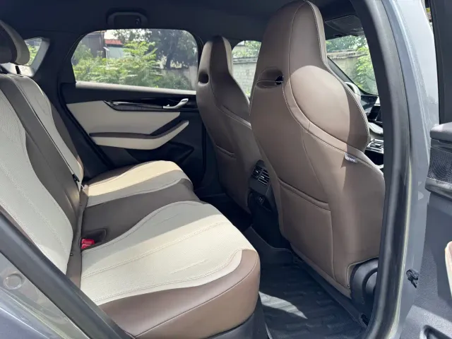 BYD Qin PLUS — Фото автомобиля 9