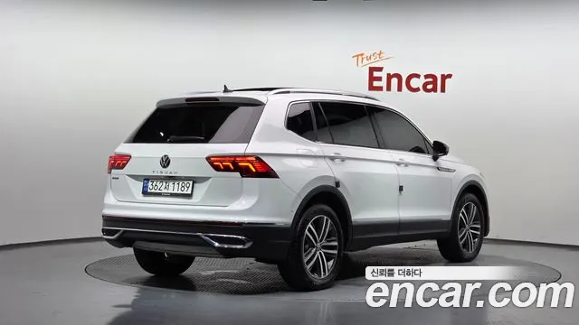 Volkswagen Tiguan — Фото автомобиля 2