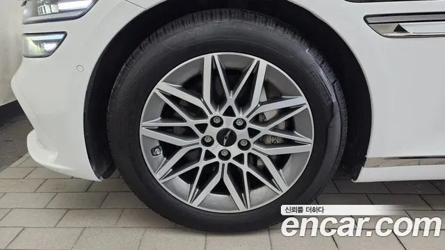 Genesis G80 Бензин 2.5 турбо AWD — Фото автомобиля 5