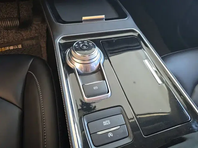 Ford Edge — Фото автомобиля 13