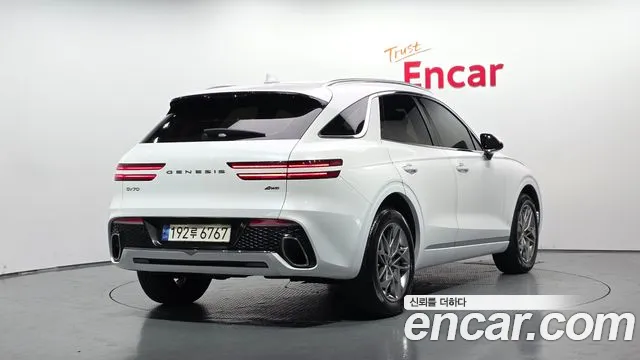 Genesis GV70 — Фото автомобиля 2