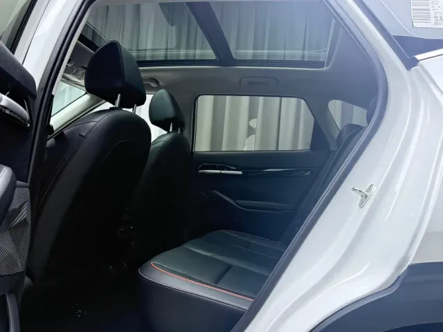 Kia Seltos — Фото автомобиля 17