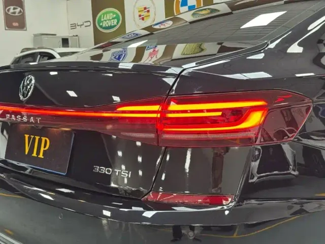 Volkswagen Passat — Фото автомобиля 20