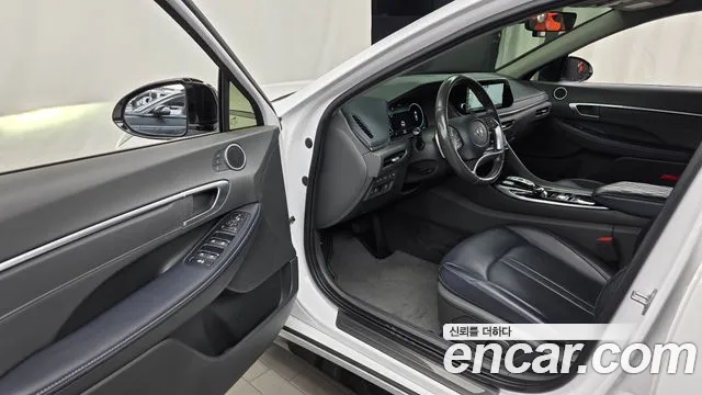 Hyundai Sonata — Фото автомобиля 15