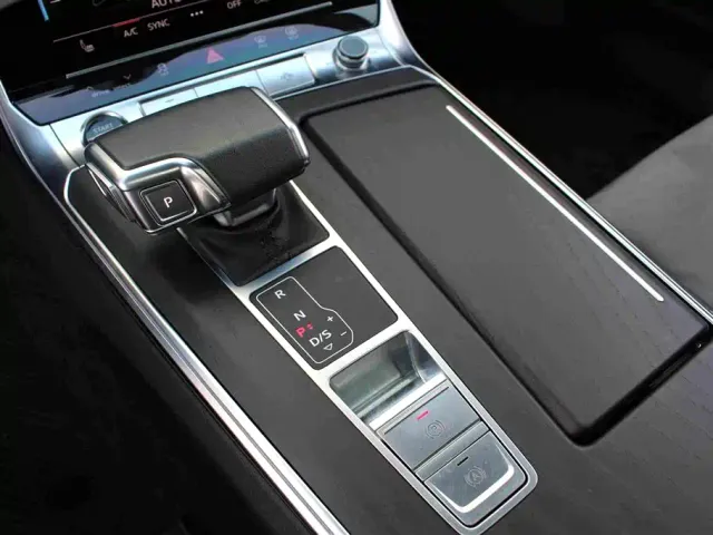 Audi A6L — Фото автомобиля 11