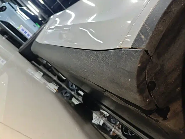 Tesla Model Y — Фото автомобиля 20