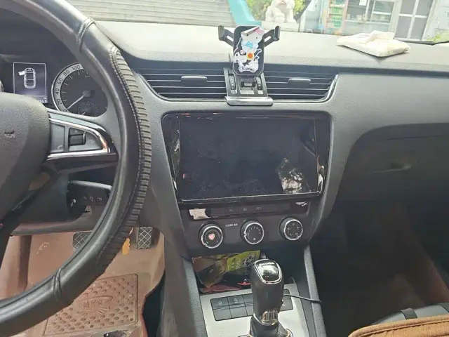 Skoda Octavia — Фото автомобиля 13