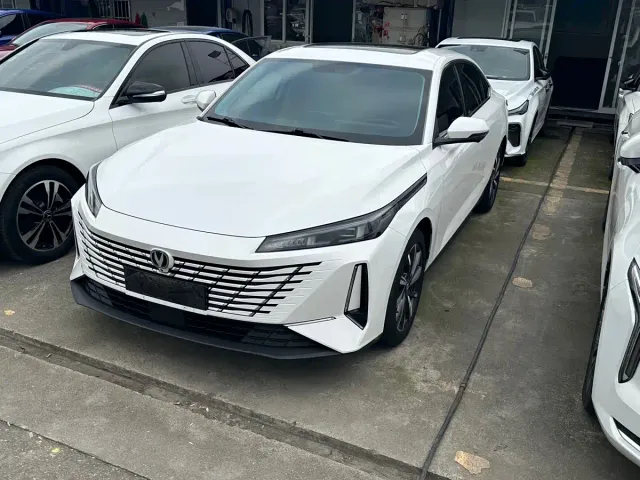 Фотография автомобиля — Changan Eado