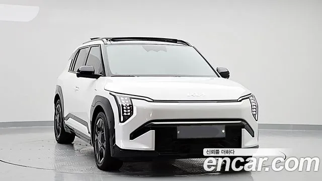 Kia EV3 — Фото автомобиля 3
