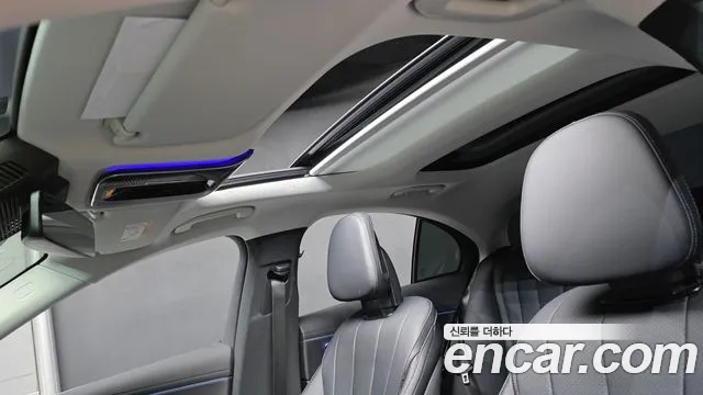 Mercedes-Benz E-Class — Фото автомобиля 28