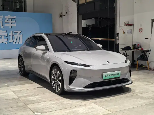 Nio ET5 Touring — Фото автомобиля 3