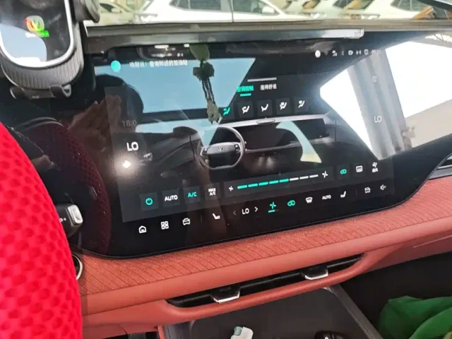 Changan CS75 Plus — Фото автомобиля 12