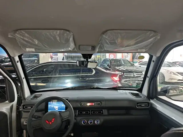 Wuling Zhiguang NEV — Фото автомобиля 17