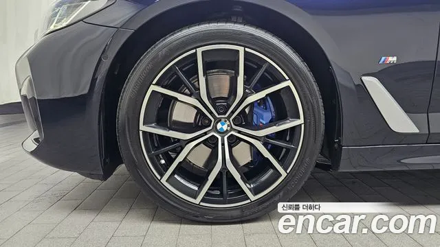 BMW 5-Series 5 серия (G30) 530i xDrive M Sport — Фото автомобиля 5