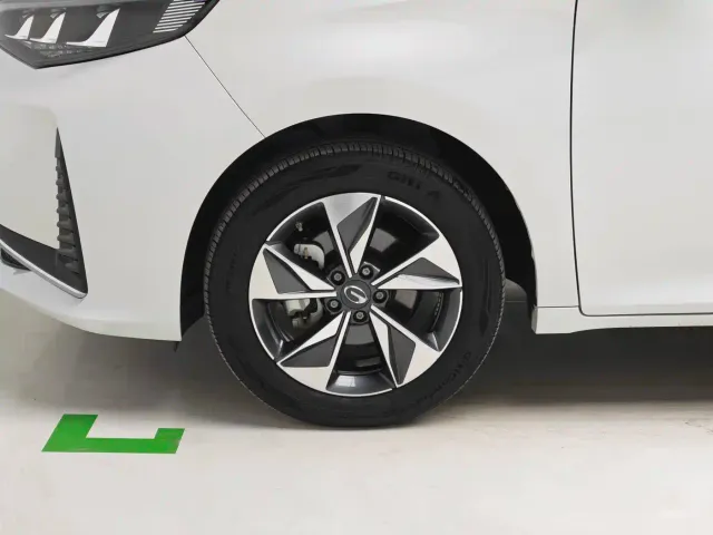 GAC Trumpchi M6 — Фото автомобиля 8