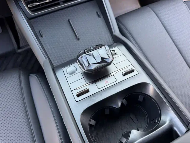 BYD Qin L — Фото автомобиля 10