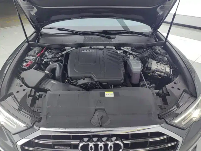 Audi A6L — Фото автомобиля 10