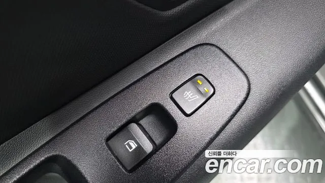 Hyundai AVANTE Avante (CN7) 1.6 LPi (для маломобильных пассажиров) — Фото автомобиля 20