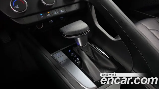 Hyundai AVANTE Avante (CN7) — Фото автомобиля 9