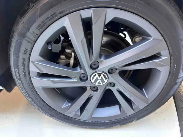 Volkswagen Golf — Фото автомобиля 21