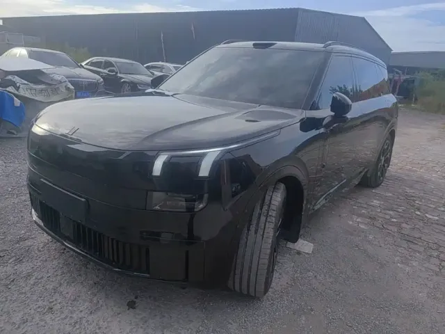 Lynk & Co Lynk & Co 900 2025 2.0T Ultra — Фото автомобиля 2