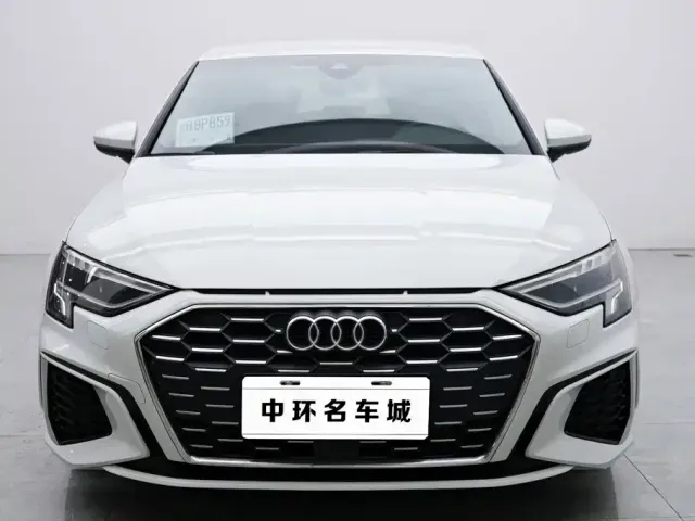 Audi Audi A3 2022 Sportback 35 TFSI Progressive Sport — Фото автомобиля 4