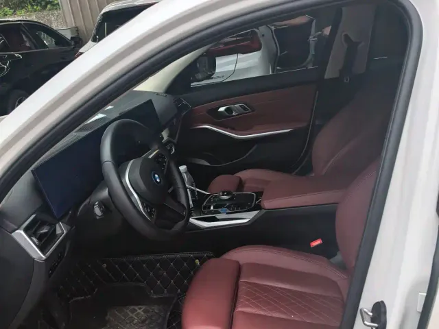 BMW i3 — Фото автомобиля 8