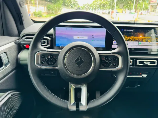 Baojun Yep — Фото автомобиля 8