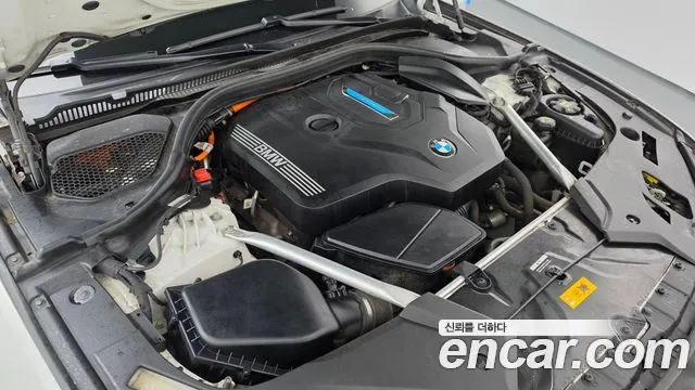 BMW 5 Series G30 — Фото автомобиля 6